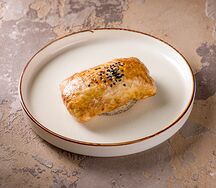 Самса с сыром, мятой и базиликом 