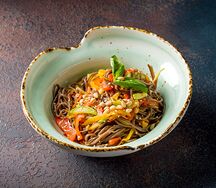 Гречневая лапша соба с овощами