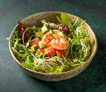 Салат с креветками