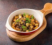 Джыз-быз из бараньего ливера с молодым картофелем