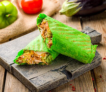 Шаурма в шпинатном лаваше