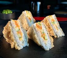 Ролл Тибет с лососем