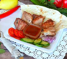 Шашлык из cвинoй шейки