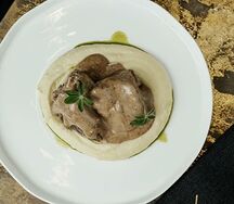 Томленная говядина с пюре
