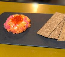 Тартар из лосося и тунца