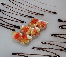 Сладкий ролл, яблоко-банан