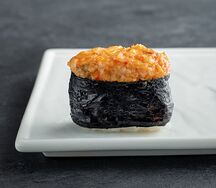 Суши запеченные спайси с креветкой