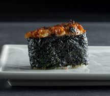 Суши запеченные Спайси угорь