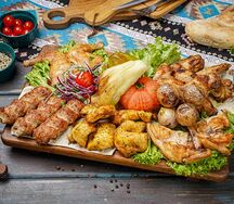 Ассорти шашлыков из мяса птицы