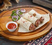 Люля-кебаб из свинины и говядины