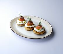 Картофельные драники с лососем