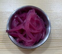 Маринованный лук
