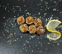 Ролл с угрём