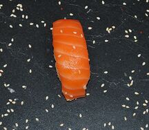 Суши Лосось