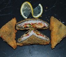 Сэндвич темпура с копченой курицей