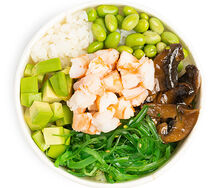 Поке с креветками и авокадо