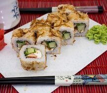 Ролл фирменный Бонито с угрем