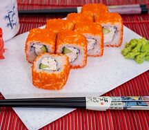 Ролл фирменный Калифорния с креветкой