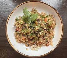 Жареный рис с овощами