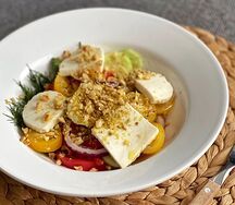 Салат грузинский