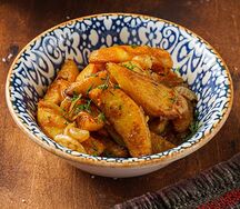 Картофель по-домашнему с жареным луком