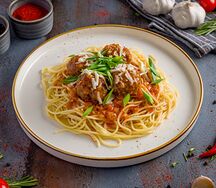 Спагетти с фрикадельками