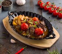 Жареная говядина с овощами 