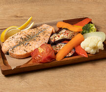 Стейк сёмги на пару с овощами