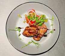 Медальоны из свинины