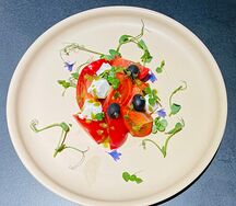 Закуска из томатов с греческим сыром