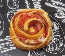 Розочка с ветчиной