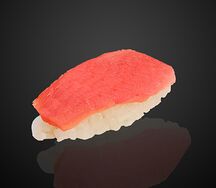 Суши с тунцом