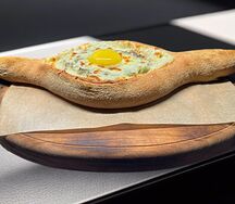 Хачапури по-аджарски с мясом 