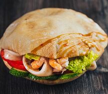 Гирос с морепродуктами