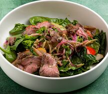 Салат с ростбифом