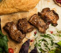 Шашлык из cвинoй шейки
