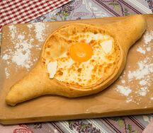 Хачапури по-аджарски