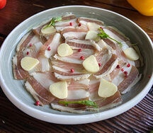  Сало с чесноком