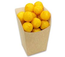 Картофельные шарики, жареные во фритюре