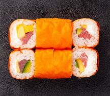 Ролл с тунцом и манго