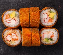 Темпура ролл Лосось с крабом