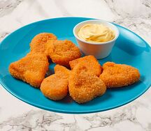 Наггетсы с сырным соусом