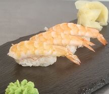 Суши с креветкой