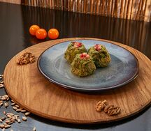Пхали из зеленой фасоли с орехами