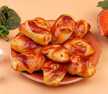 Фуршетные сытные пирожки с форелью