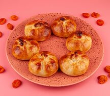 Пирожки сладкие с курагой