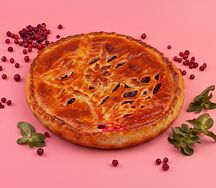 Пирог с брусникой