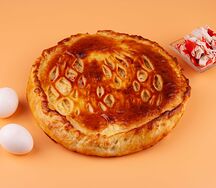 Пирог с крабом и яйцом