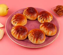 Пирожки сладкие с яблочным повидлом