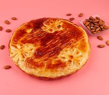 Пирог с миндалем